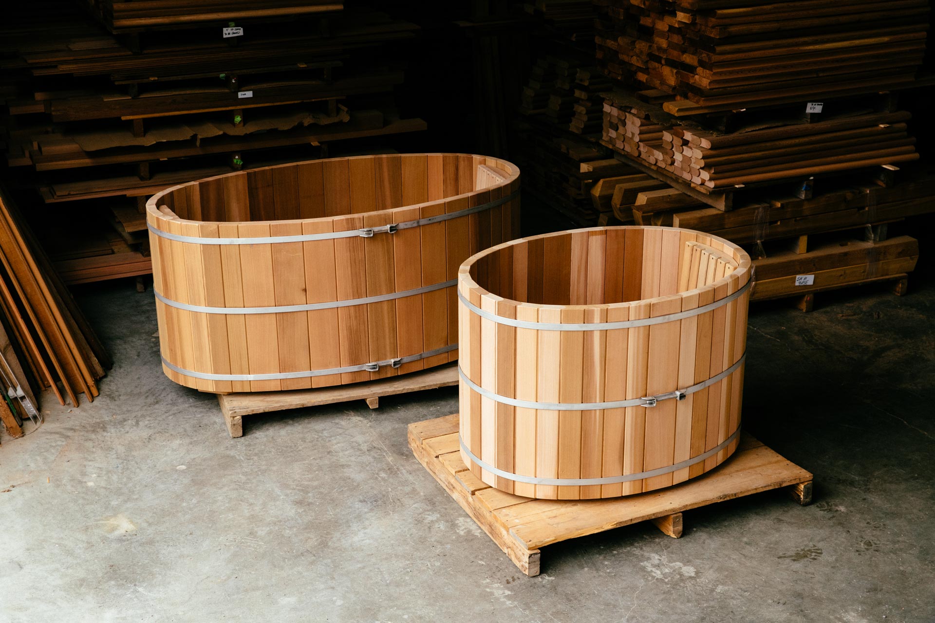 one and two person soaker tubs